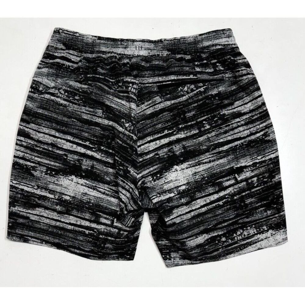 Lululemon Bowline Shorts 8" Inseam Men's Size Large Ocean Vista Alpine‎ White